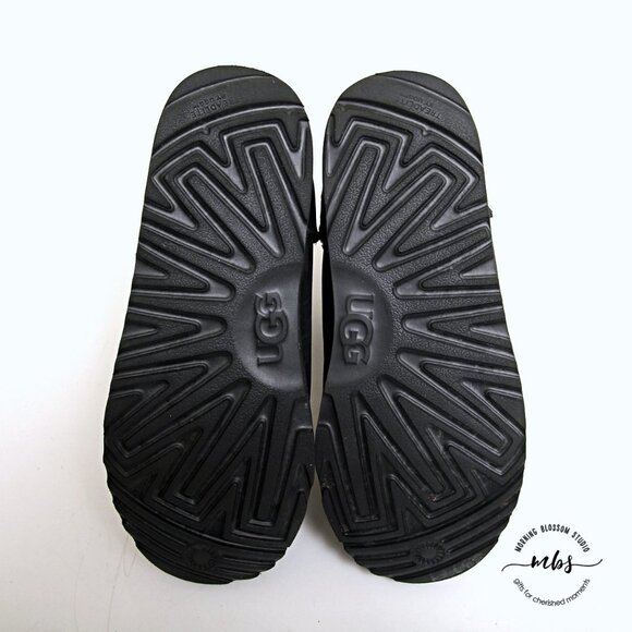 UGG Kids Classic II Weather Short Boots - Picture 10 of 14